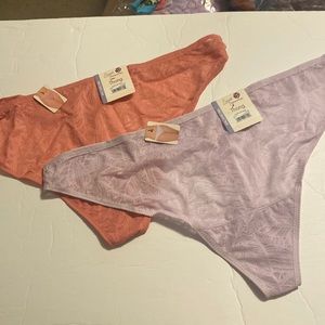 💜 Bundle of 2 Pairs Secret Treasures Women's Lace Leaf Thong Panties